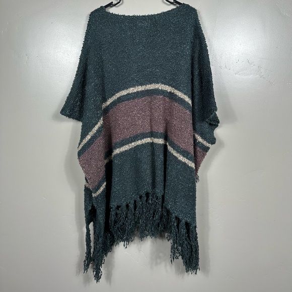 NWOT Free People Striped Fringe Juno Boucle Poncho Top Green - One Size - Picture 2 of 5
